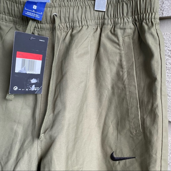 SOLD nike | mens olive green shorts | size large - Picture 3 of 6